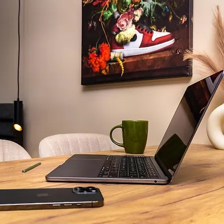 Hills Close To Medical *