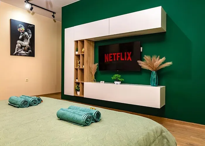 Hills Close To Medical Apartament