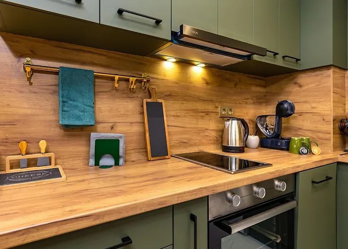 Hills Close To Medical *