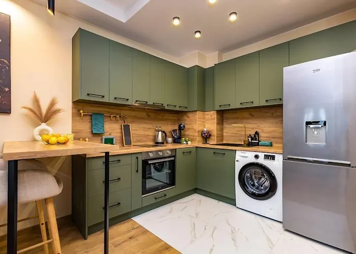 Hills Close To Medical Apartment *