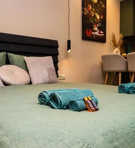 Hills Close To Medical